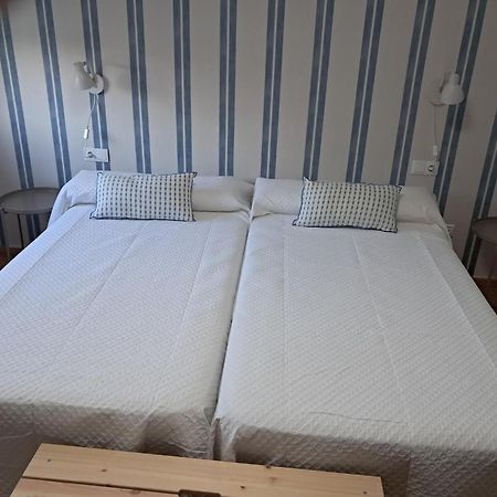בוירו Hostal Terraza Miramar Sl מראה חיצוני תמונה