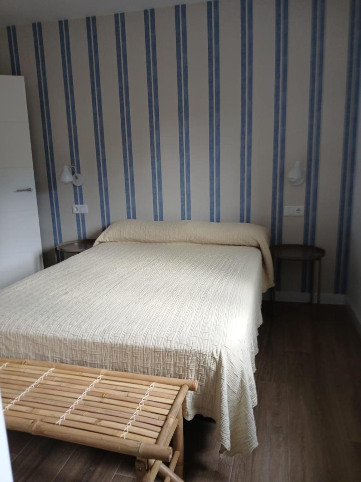 בוירו Hostal Terraza Miramar Sl מראה חיצוני תמונה
